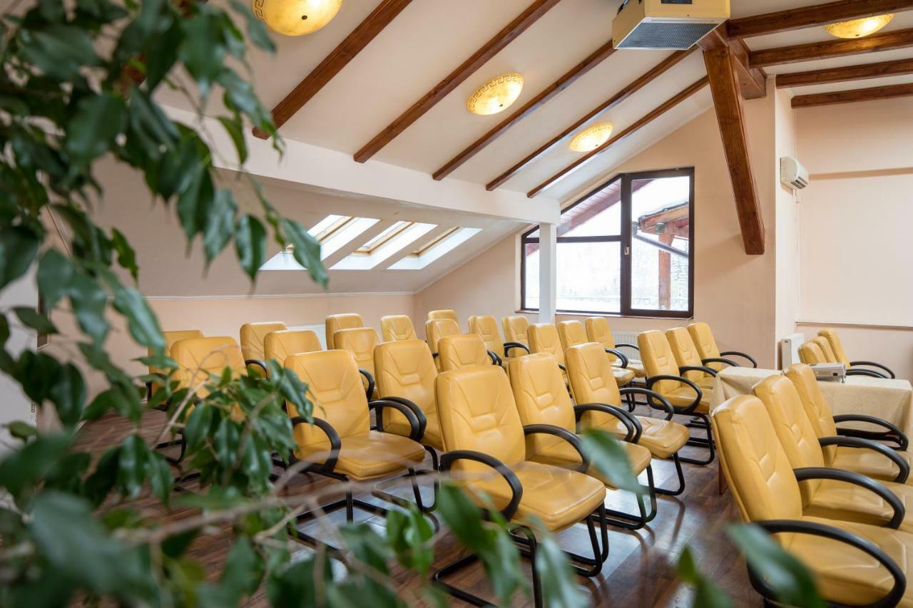 Hotel Rozmarin Predeal Eksteriør billede