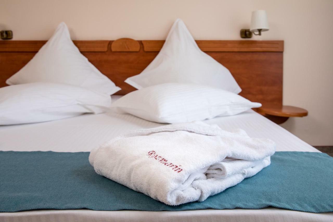 Hotel Rozmarin Predeal Eksteriør billede